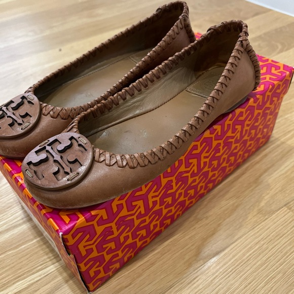 Tory Burch Flats - Tan - Size 5 - Picture 2 of 8